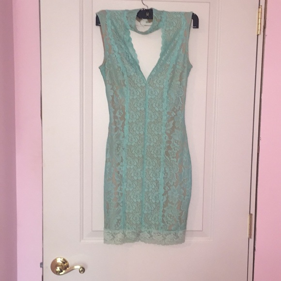 bebe Dresses & Skirts - Juniors Bebe dress sz xxs mint color